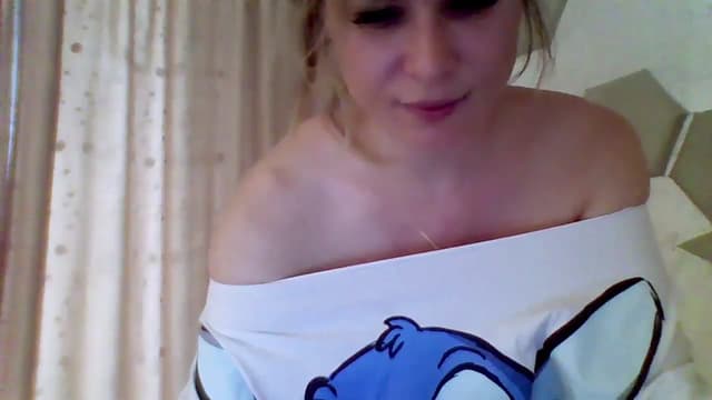 Gallery image thumbnail from Isa__'s myfreecams stream on, 06/15/2024, 16:31 image 14 of 20