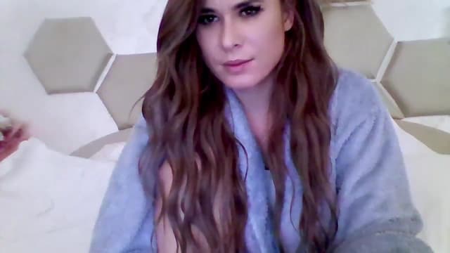 Gallery image thumbnail from Isa__'s myfreecams stream on, 10/26/2024, 20:09 image 3 of 20