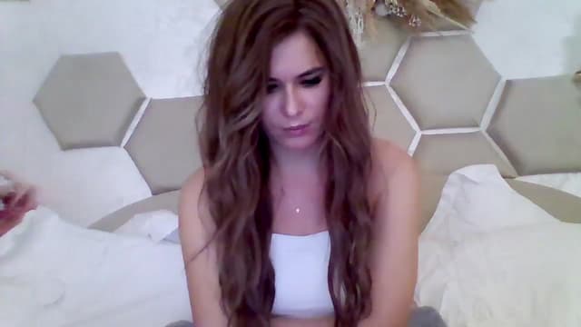 Gallery image thumbnail from Isa__'s myfreecams stream on, 10/26/2024, 20:09 image 10 of 20