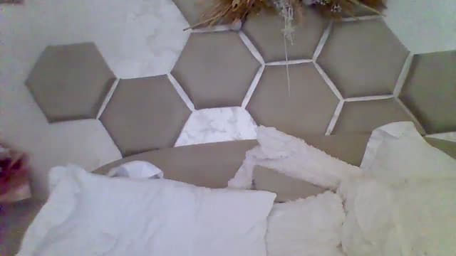 Gallery image thumbnail from Isa__'s myfreecams stream on, 10/26/2024, 21:55 image 20 of 20