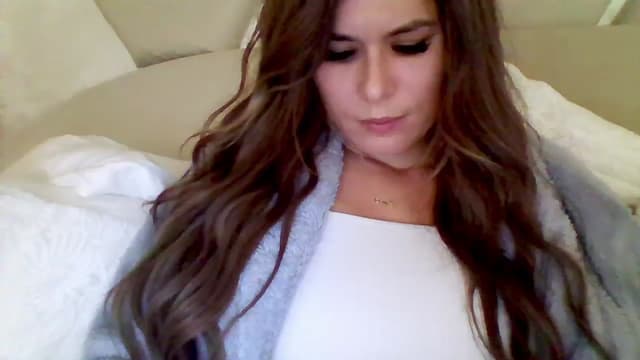 Gallery image thumbnail from Isa__'s myfreecams stream on, 10/26/2024, 21:55 image 9 of 20