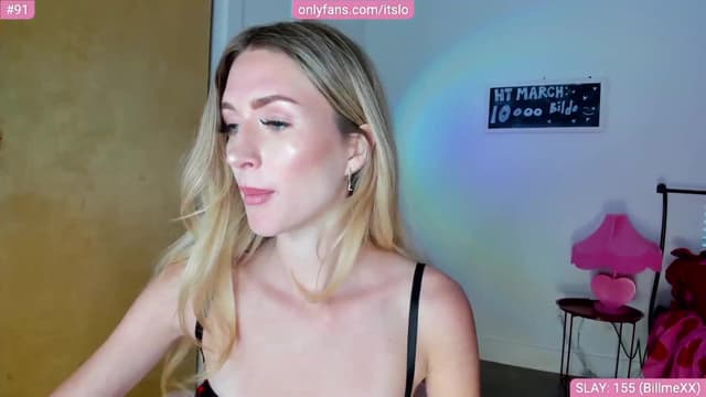 Gallery image thumbnail from ItsLo's myfreecams stream on, 03/27/2023, 20:38 image 6 of 20