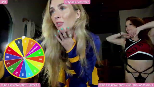 Gallery image thumbnail from ItsLo's myfreecams stream on, 10/10/2023, 04:59 image 10 of 20