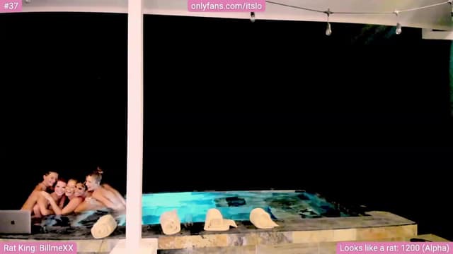 Gallery image thumbnail from ItsLo's myfreecams stream on, 10/19/2023, 05:32 image 19 of 20