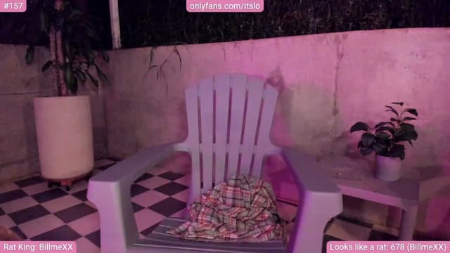 Gallery image thumbnail from ItsLo's myfreecams stream on, 12/01/2023, 24:18 image 13 of 20