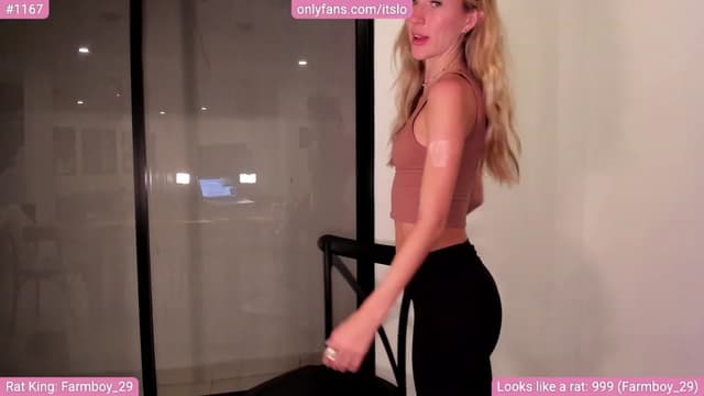 Gallery image thumbnail from ItsLo's myfreecams stream on, 12/03/2023, 05:14 image 7 of 20