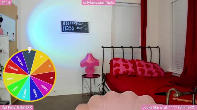 Gallery image thumbnail from ItsLo's myfreecams stream on, 12/28/2023, 01:33 image 6 of 20