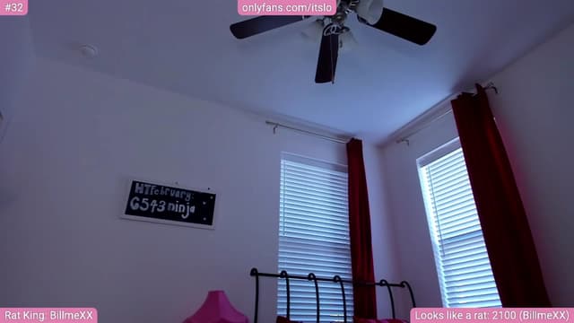 Gallery image thumbnail from ItsLo's myfreecams stream on, 02/22/2024, 20:11 image 19 of 20
