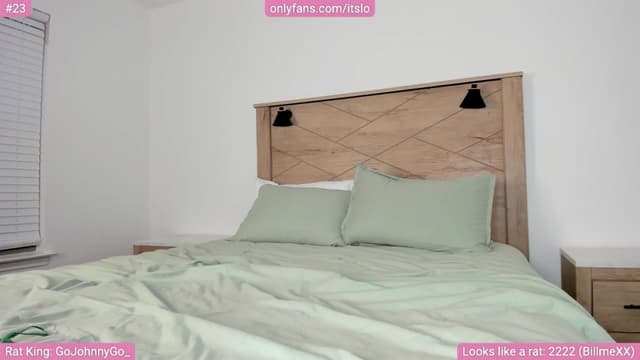 Gallery image thumbnail from ItsLo's myfreecams stream on, 05/04/2024, 02:36 image 7 of 20