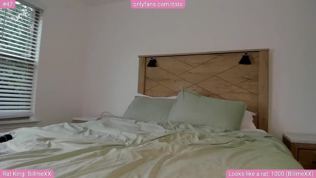 Gallery image thumbnail from ItsLo's myfreecams stream on, 05/16/2024, 21:44 image 12 of 20
