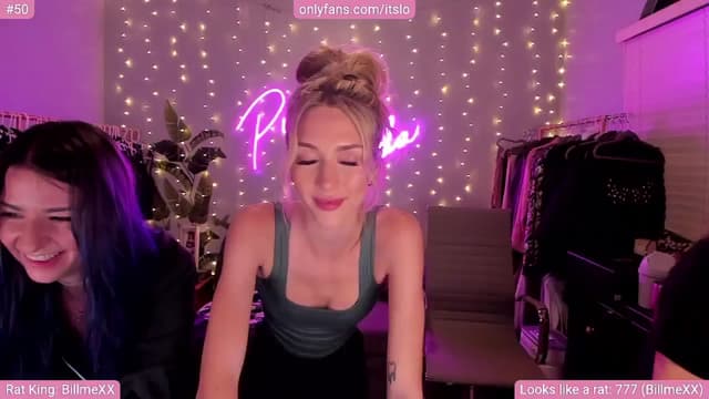 Gallery image thumbnail from ItsLo's myfreecams stream on, 05/21/2024, 07:13 image 3 of 20