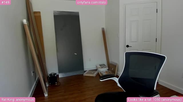 Gallery image thumbnail from ItsLo's myfreecams stream on, 06/07/2024, 21:50 image 3 of 20