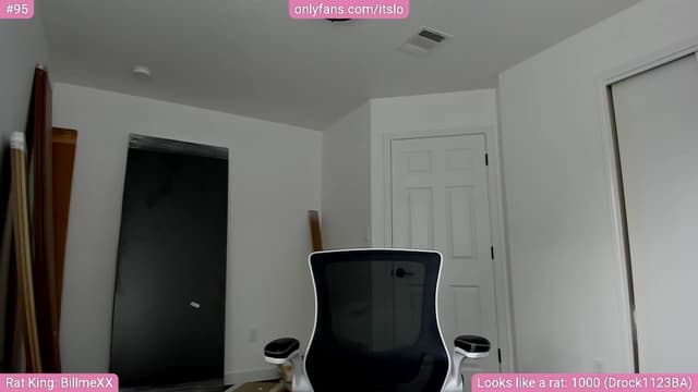 Gallery image thumbnail from ItsLo's myfreecams stream on, 06/12/2024, 20:11 image 13 of 20