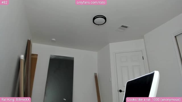 Gallery image thumbnail from ItsLo's myfreecams stream on, 06/26/2024, 23:02 image 12 of 20