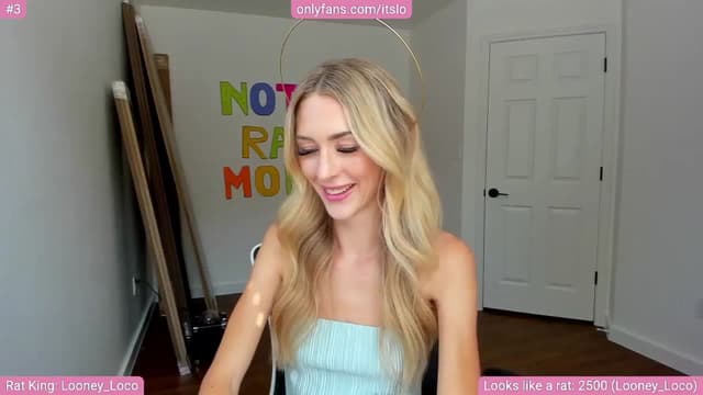 Gallery image thumbnail from ItsLo's myfreecams stream on, 08/23/2024, 22:38 image 12 of 20