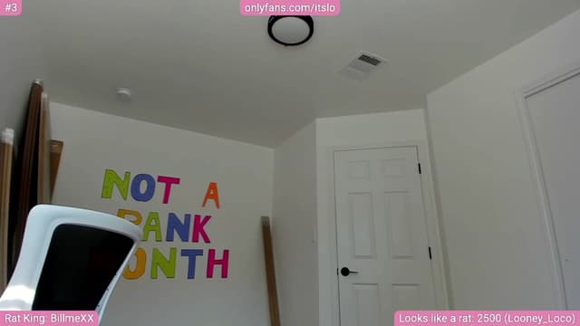 Gallery image thumbnail from ItsLo's myfreecams stream on, 08/23/2024, 22:38 image 17 of 20