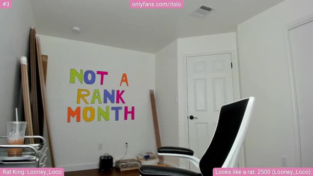 Gallery image thumbnail from ItsLo's myfreecams stream on, 08/26/2024, 21:30 image 18 of 20