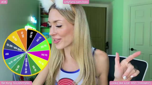 Gallery image thumbnail from ItsLo's myfreecams stream on, 10/20/2024, 20:35 image 6 of 20