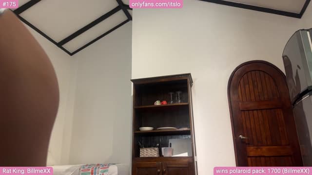 Gallery image thumbnail from ItsLo's myfreecams stream on, 12/09/2024, 22:15 image 20 of 20