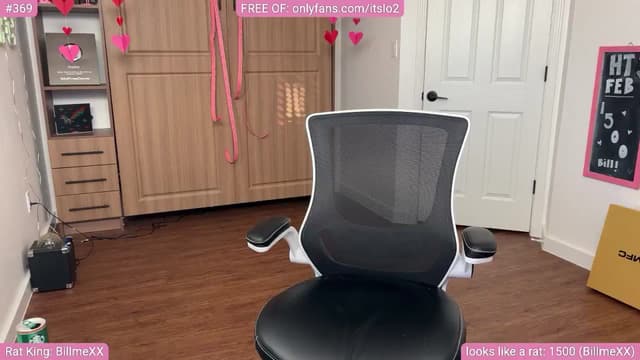 Gallery image thumbnail from ItsLo's myfreecams stream on, 02/02/2025, 23:22 image 14 of 20