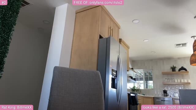 Gallery image thumbnail from ItsLo's myfreecams stream on, 03/06/2025, 22:05 image 9 of 20