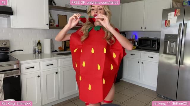 Gallery image thumbnail from ItsLo's myfreecams stream on, 03/15/2025, 19:36 image 1 of 20