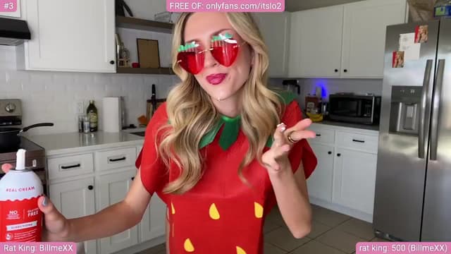 Gallery image thumbnail from ItsLo's myfreecams stream on, 03/15/2025, 19:36 image 5 of 20