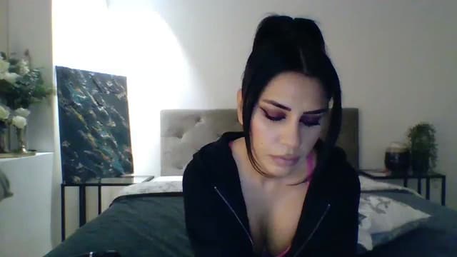 Gallery image thumbnail from ItsMe's myfreecams stream on, 11/03/2023, 12:11 image 13 of 20