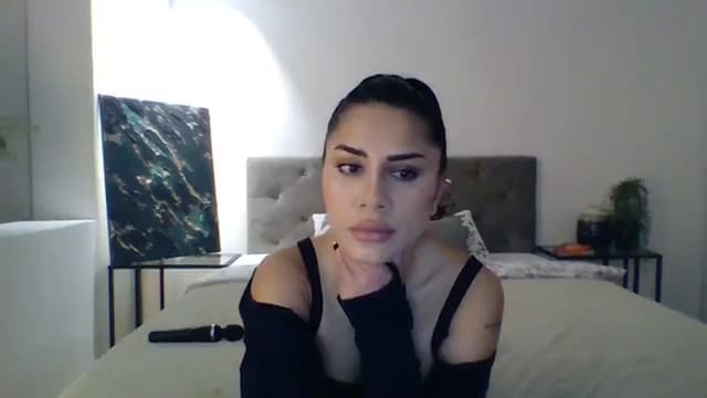 Gallery image thumbnail from ItsMe's myfreecams stream on, 11/16/2023, 10:45 image 6 of 20