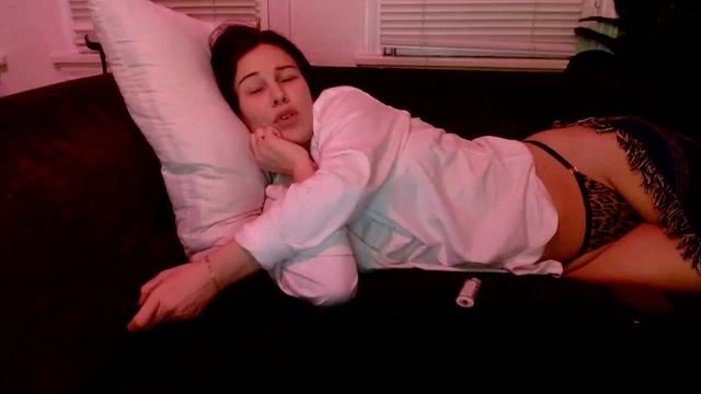 Gallery image thumbnail from Ivy__'s myfreecams stream on, 01/07/2023, 10:07 image 19 of 20
