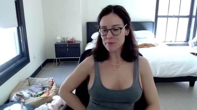 Gallery image thumbnail from Ivy__'s myfreecams stream on, 06/28/2023, 22:20 image 18 of 20