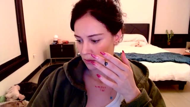 Gallery image thumbnail from Ivy__'s myfreecams stream on, 10/20/2023, 07:17 image 19 of 20