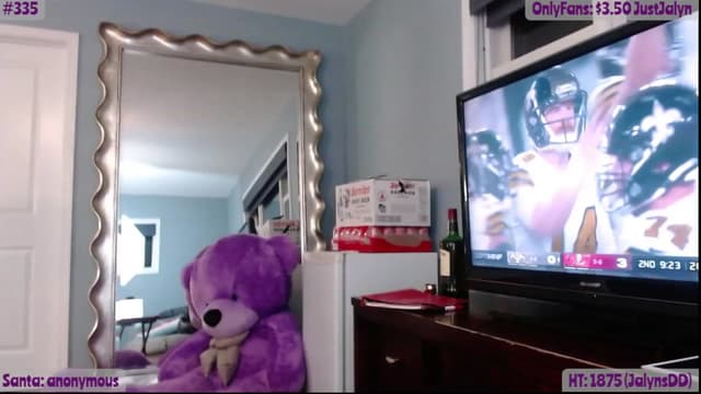 Gallery image thumbnail from Jalyn's myfreecams stream on, 12/06/2022, 04:05 image 1 of 20
