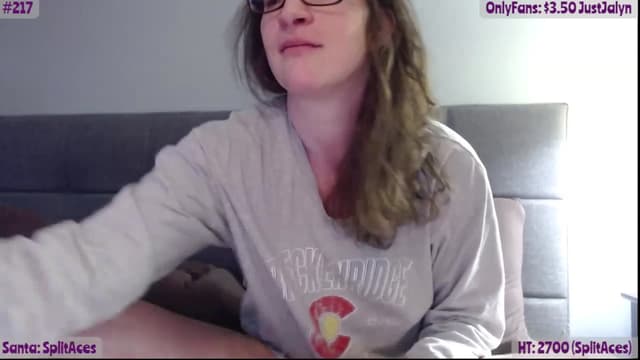 Gallery image thumbnail from Jalyn's myfreecams stream on, 12/10/2022, 17:15 image 8 of 20