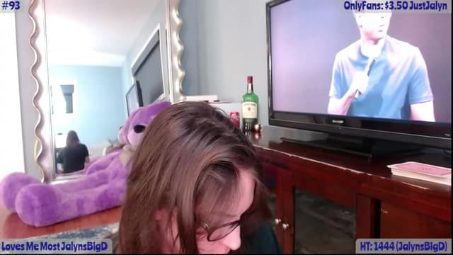 Gallery image thumbnail from Jalyn's myfreecams stream on, 02/15/2023, 24:55 image 17 of 20