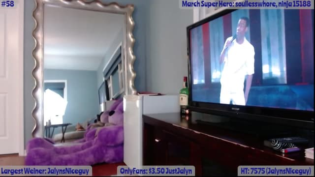 Gallery image thumbnail from Jalyn's myfreecams stream on, 03/14/2023, 01:16 image 10 of 20