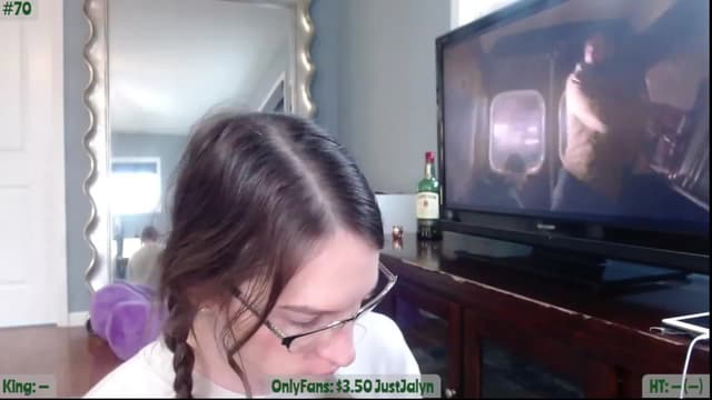 Gallery image thumbnail from Jalyn's myfreecams stream on, 03/31/2023, 19:55 image 17 of 20