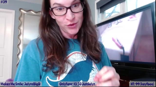 Gallery image thumbnail from Jalyn's myfreecams stream on, 04/19/2023, 23:19 image 4 of 20