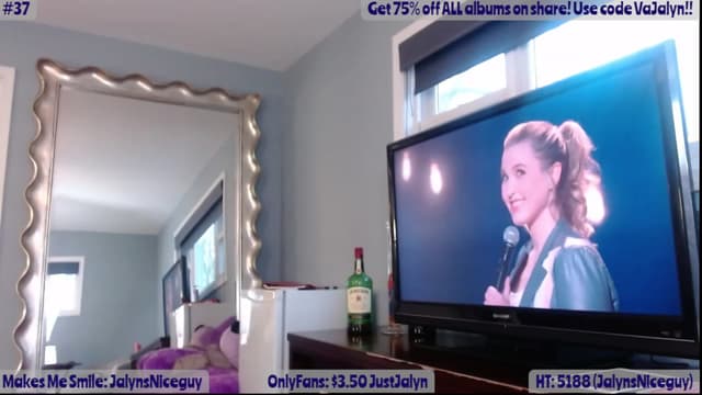 Gallery image thumbnail from Jalyn's myfreecams stream on, 04/30/2023, 24:56 image 6 of 20