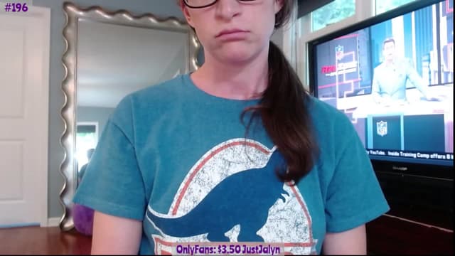 Gallery image thumbnail from Jalyn's myfreecams stream on, 08/03/2023, 23:48 image 16 of 20