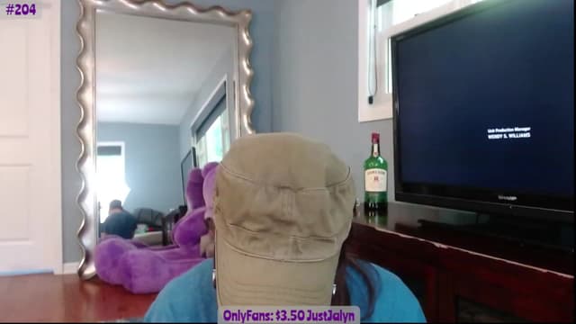Gallery image thumbnail from Jalyn's myfreecams stream on, 08/03/2023, 23:48 image 8 of 20