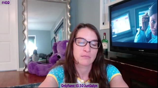 Gallery image thumbnail from Jalyn's myfreecams stream on, 08/05/2023, 14:10 image 5 of 20