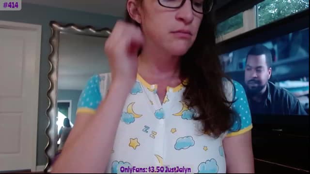 Gallery image thumbnail from Jalyn's myfreecams stream on, 08/05/2023, 14:10 image 3 of 20