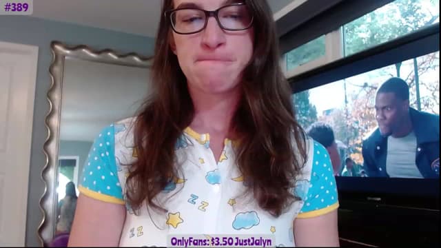 Gallery image thumbnail from Jalyn's myfreecams stream on, 08/05/2023, 14:10 image 7 of 20