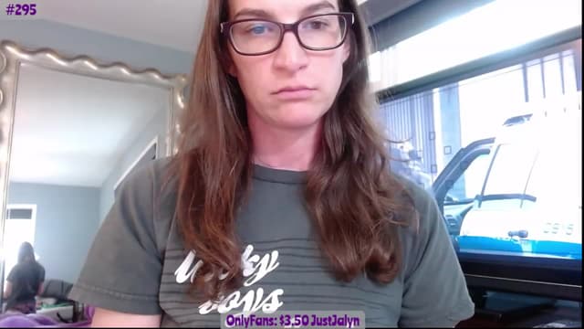 Gallery image thumbnail from Jalyn's myfreecams stream on, 08/05/2023, 20:06 image 15 of 20