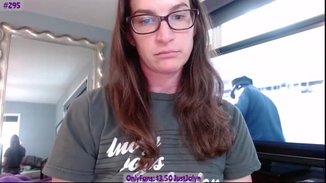 Gallery image thumbnail from Jalyn's myfreecams stream on, 08/05/2023, 20:06 image 12 of 20