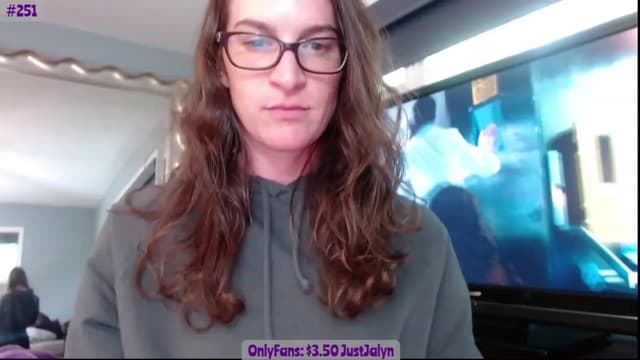 Gallery image thumbnail from Jalyn's myfreecams stream on, 08/10/2023, 24:04 image 7 of 20