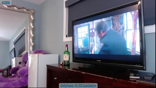 Gallery image thumbnail from Jalyn's myfreecams stream on, 09/28/2023, 24:43 image 12 of 20