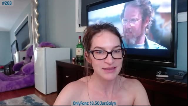 Gallery image thumbnail from Jalyn's myfreecams stream on, 09/28/2023, 24:43 image 18 of 20