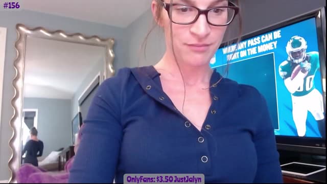 Gallery image thumbnail from Jalyn's myfreecams stream on, 10/04/2023, 01:58 image 4 of 20